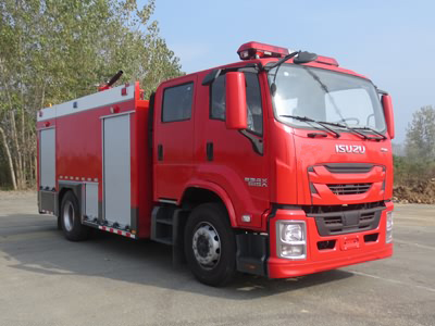 庆铃五十铃7.2m³泡沫消防车